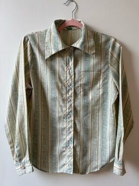 Women's Western Style Button-Down Shirt